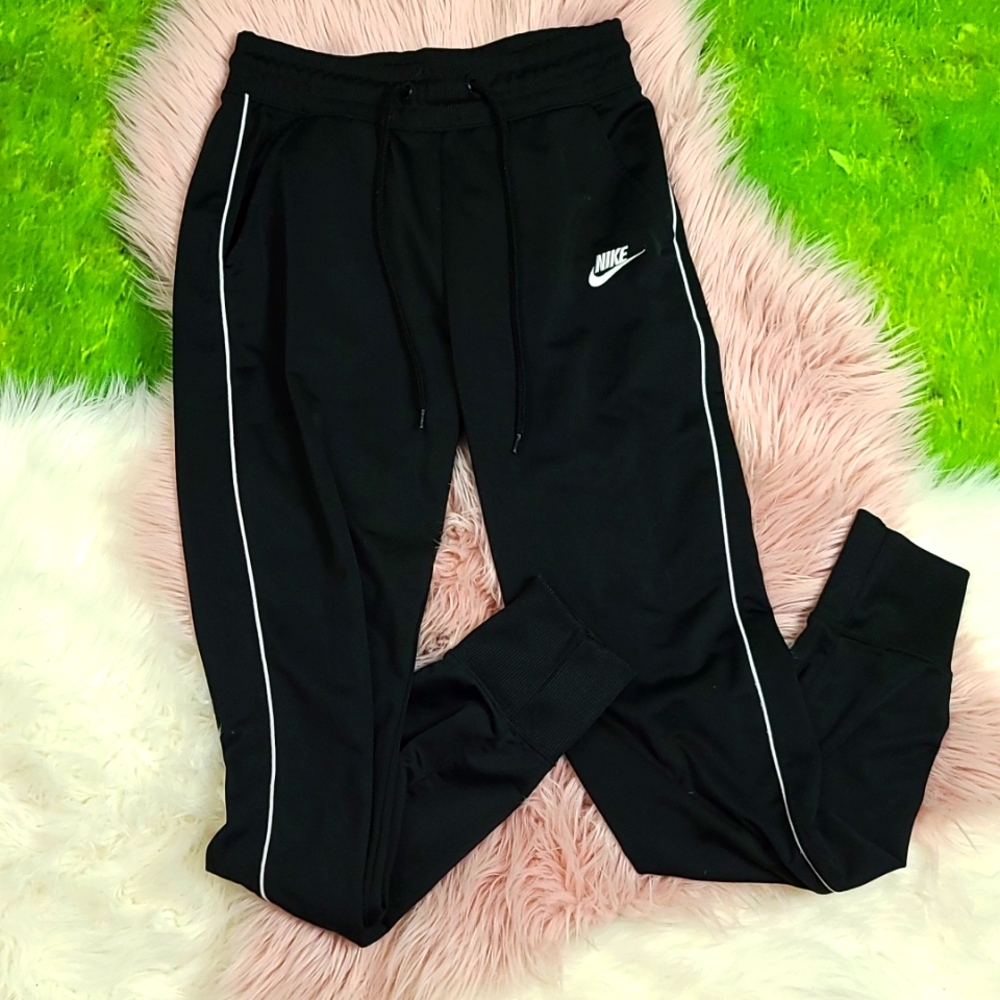 SALE Nike jogging pants  ...waist approx 28" at rest w.  elasticized draw string